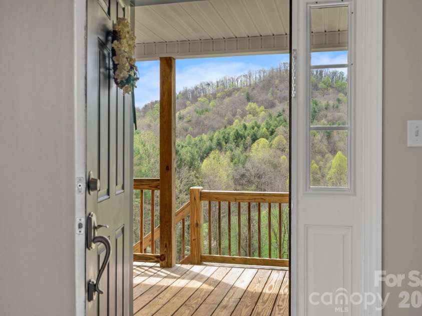 273 Green Acres Lane, Marshall, NC 28753.  MLS# CAR4367329, YatesRealty ID 25340. 