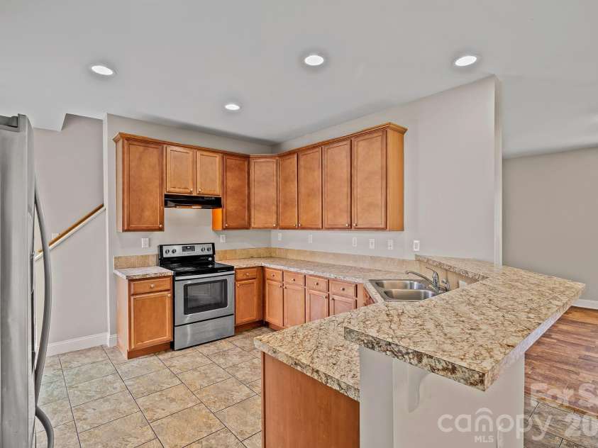 273 Green Acres Lane, Marshall, NC 28753.  MLS# CAR4367329, YatesRealty ID 25340. 