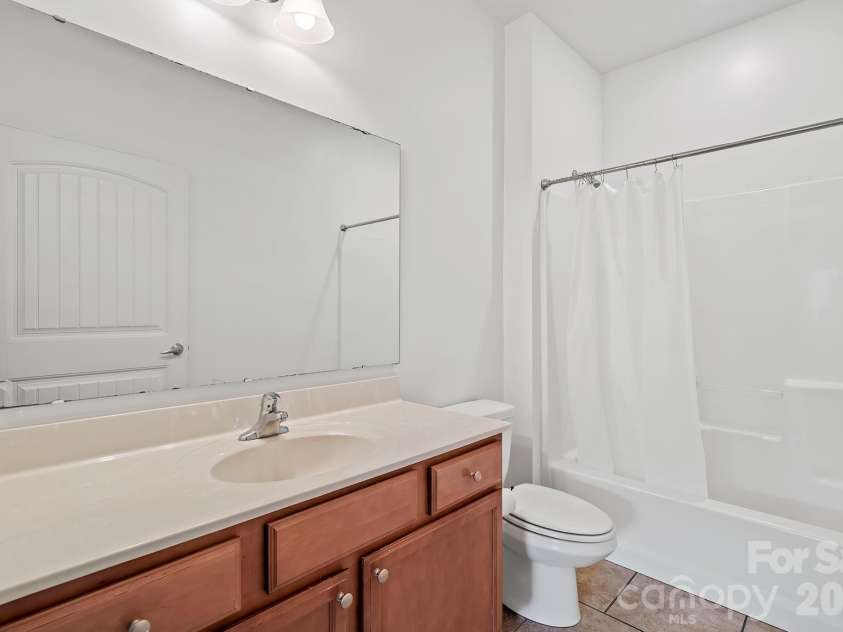 273 Green Acres Lane, Marshall, NC 28753.  MLS# CAR4367329, YatesRealty ID 25340. 