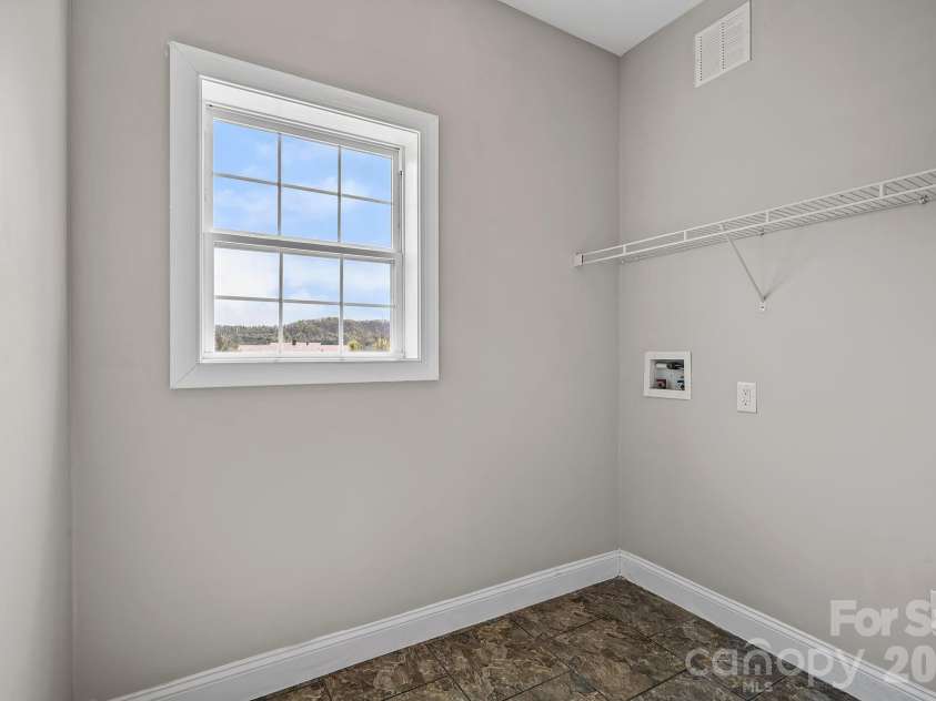 273 Green Acres Lane, Marshall, NC 28753.  MLS# CAR4367329, YatesRealty ID 25340. 