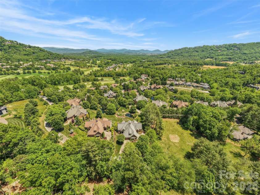 16 Windelsham Way, Arden, NC 28704.  MLS# CAR4382487, YatesRealty ID 25341. 