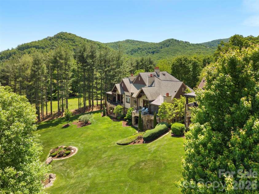16 Windelsham Way, Arden, NC 28704.  MLS# CAR4382487, YatesRealty ID 25341. 