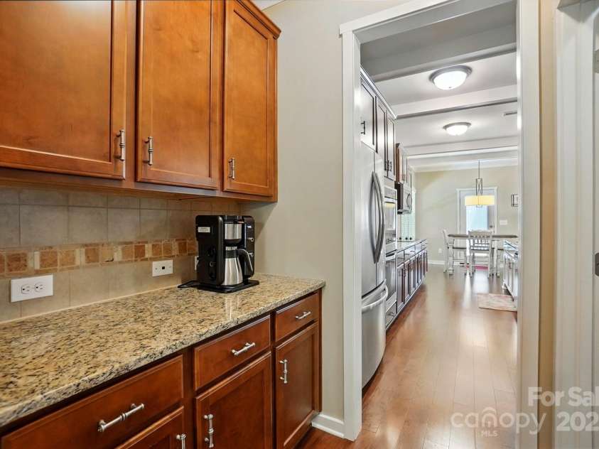 3106 Crosswind Drive, Fort Mill, SC 29707.  MLS# CAR4265768, YatesRealty ID 25341. 