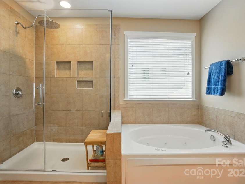 3106 Crosswind Drive, Fort Mill, SC 29707.  MLS# CAR4265768, YatesRealty ID 25341. 
