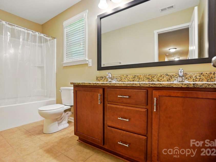 3106 Crosswind Drive, Fort Mill, SC 29707.  MLS# CAR4265768, YatesRealty ID 25341. 