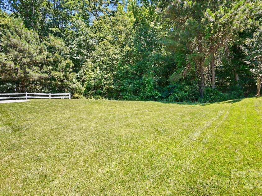 3106 Crosswind Drive, Fort Mill, SC 29707.  MLS# CAR4265768, YatesRealty ID 25341. 