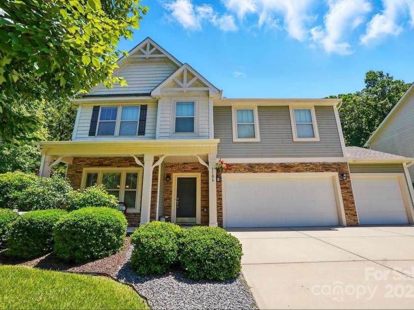 3106 Crosswind Drive, Fort Mill, SC 29707.  MLS# CAR4265768, YatesRealty ID 25341. 