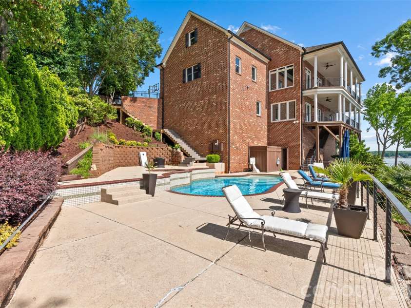 7110 Anchorage Lane, Fort Mill, SC 29708.  MLS# CAR4380640, YatesRealty ID 25342. 