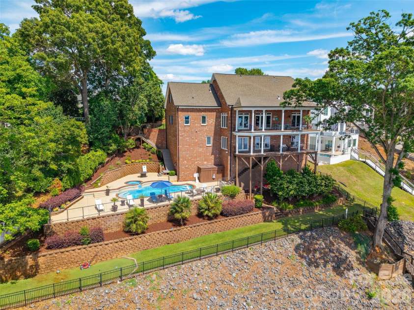 7110 Anchorage Lane, Fort Mill, SC 29708.  MLS# CAR4380640, YatesRealty ID 25342. 
