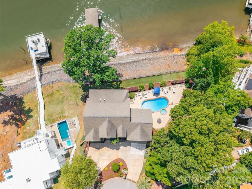 7110 Anchorage Lane, Fort Mill, SC 29708.  MLS# CAR4380640, YatesRealty ID 25342. 