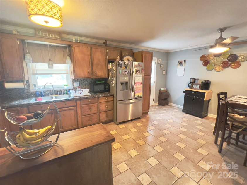 803 Bannon Place, Lenoir, NC 28645.  MLS# CAR4271044, YatesRealty ID 25342. 