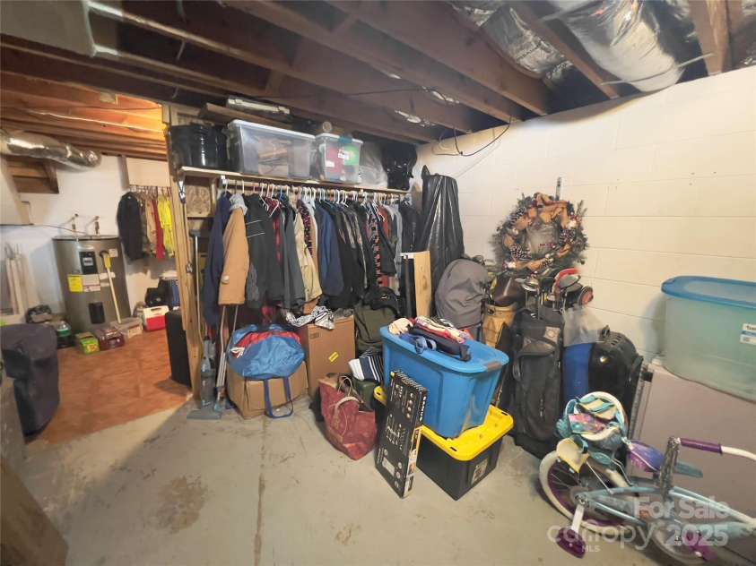 803 Bannon Place, Lenoir, NC 28645.  MLS# CAR4271044, YatesRealty ID 25342. 