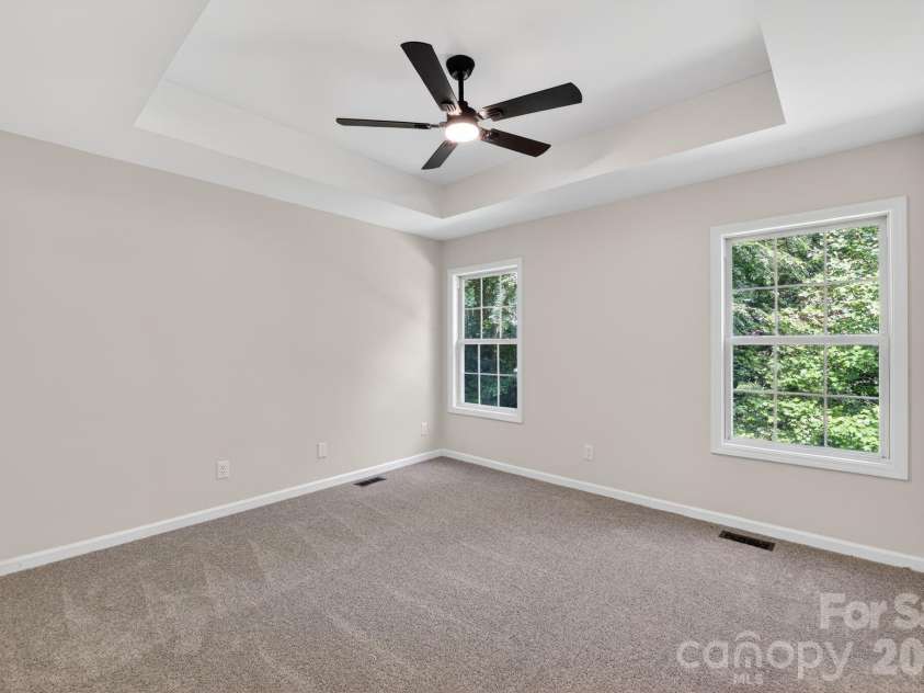 209 Red Oak Court, Gastonia, NC 28052.  MLS# CAR4381003, YatesRealty ID 25343. 