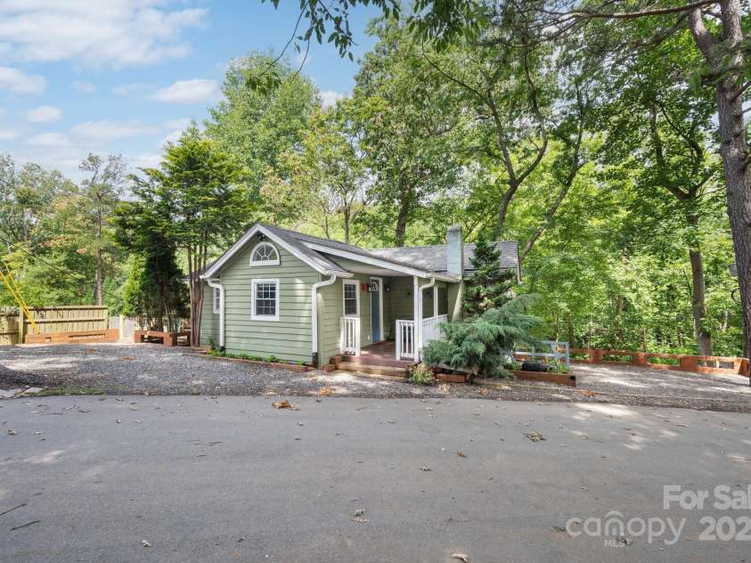 5 Arbutus Road, Asheville, NC 28805.  MLS# CAR4270691, YatesRealty ID 25344. One Parking Space for Each Unit