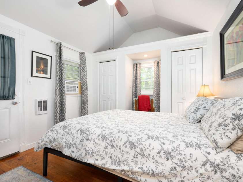 5 Arbutus Road, Asheville, NC 28805.  MLS# CAR4280642, YatesRealty ID 25344. Larger Bedroom Has Balcony Access