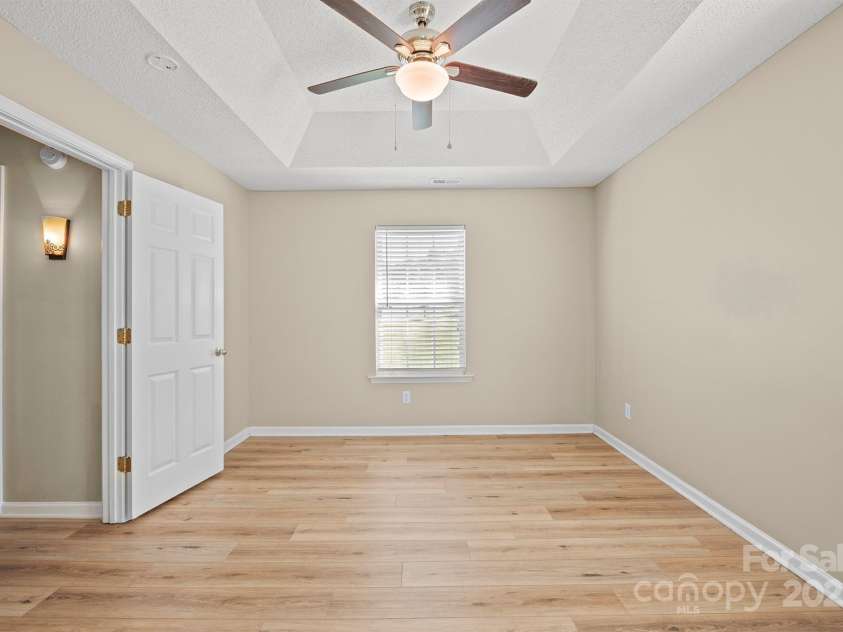 121 Gilcrest Lane, Troutman, NC 28166.  MLS# CAR4273787, YatesRealty ID 25346. 