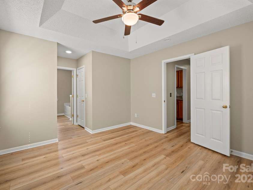 121 Gilcrest Lane, Troutman, NC 28166.  MLS# CAR4273787, YatesRealty ID 25346. 