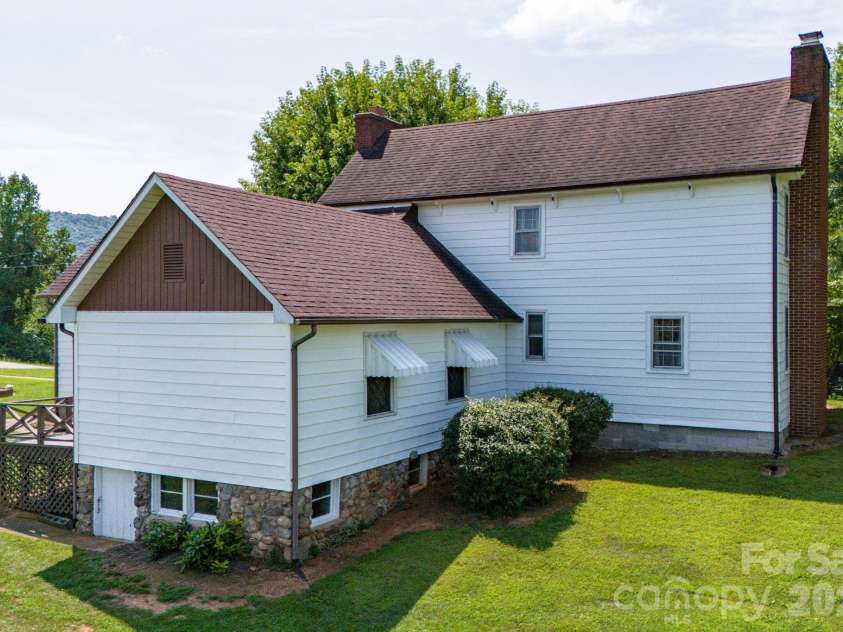 502 and  504 Old US 19 23 Highway, Candler, NC 28715.  MLS# CAR4378942, YatesRealty ID 25347. 