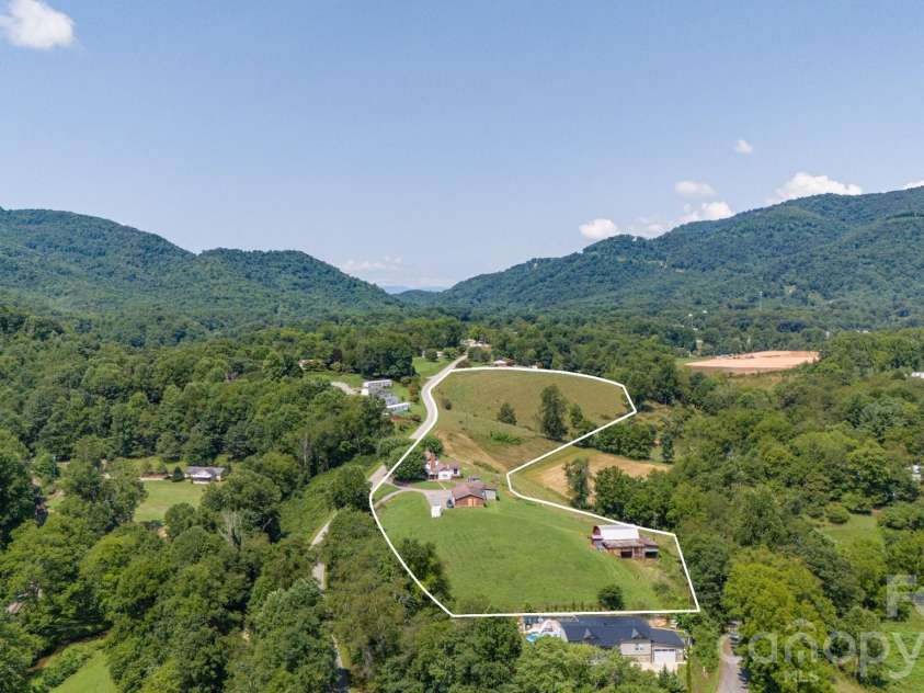 502 and  504 Old US 19 23 Highway, Candler, NC 28715.  MLS# CAR4378942, YatesRealty ID 25347. 