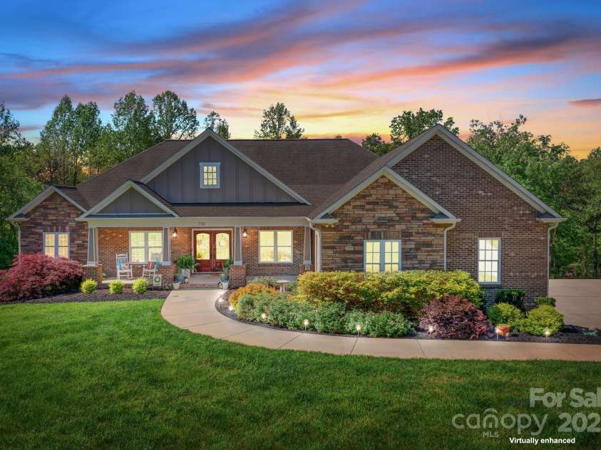 730 Oak Ridge Farms Circle, Newton, NC 28658.  MLS# CAR4252238, YatesRealty ID 25347. 