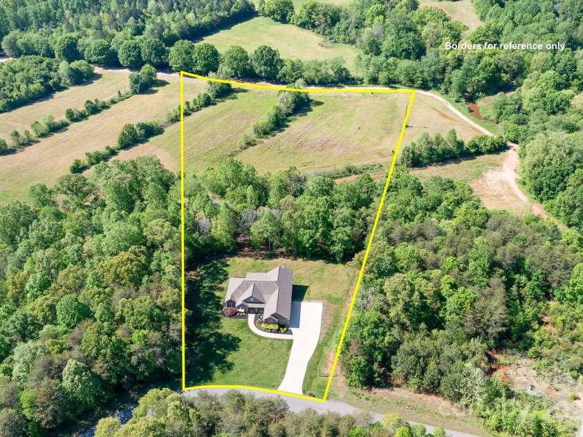 730 Oak Ridge Farms Circle, Newton, NC 28658.  MLS# CAR4252238, YatesRealty ID 25347. Lot lines are APPROXIMATE