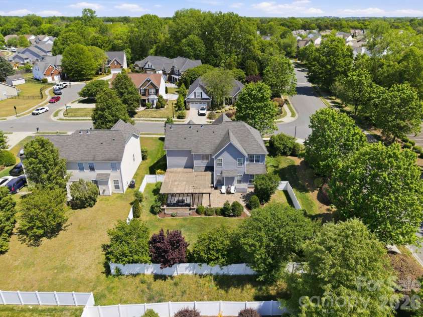 15007 Taylor Ridge Lane, Charlotte, NC 28273.  MLS# CAR4370463, YatesRealty ID 25348. 
