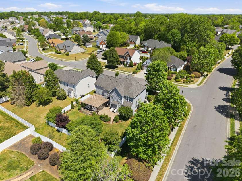 15007 Taylor Ridge Lane, Charlotte, NC 28273.  MLS# CAR4370463, YatesRealty ID 25348. 