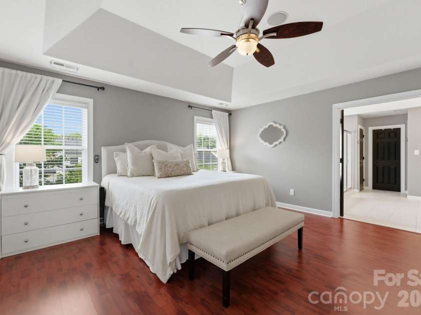15007 Taylor Ridge Lane, Charlotte, NC 28273.  MLS# CAR4370463, YatesRealty ID 25348. Primary Bedroom