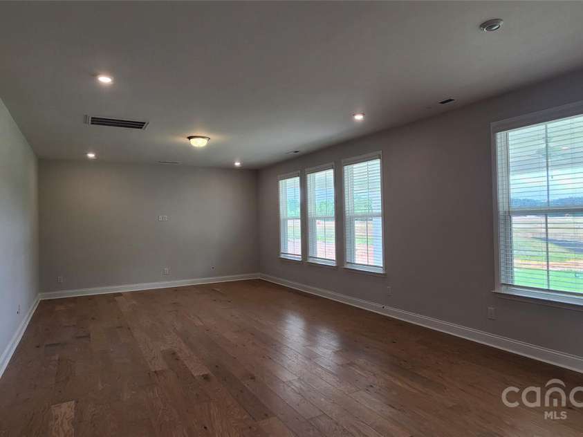885 Regulus Court, York, SC 29745.  MLS# CAR4259352, YatesRealty ID 25348. Family Room