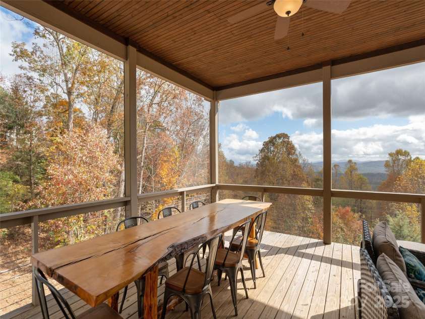 261 Rowland Drive, Hendersonville, NC 28739.  MLS# CAR4217171, YatesRealty ID 2535. 