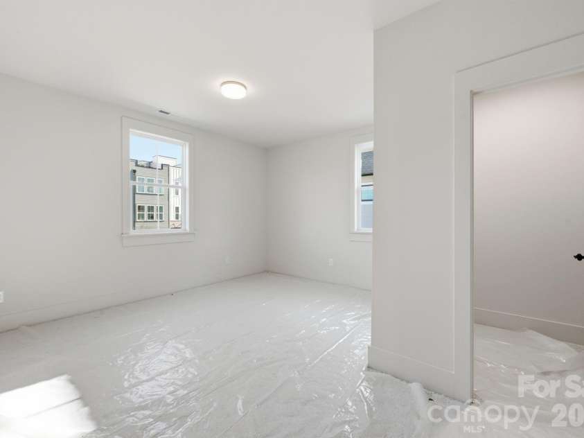 7237 Westrow Avenue, Charlotte, NC 28278.  MLS# CAR4311743, YatesRealty ID 2535. BR #3 with lots of natural light and walk-in closet.