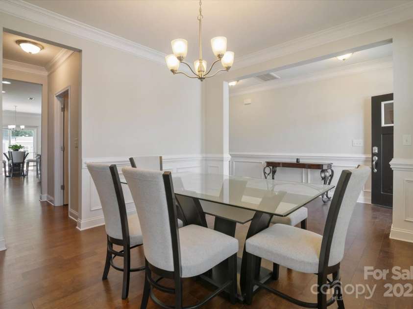 12704 Franklin Square Road, Charlotte, NC 28213.  MLS# CAR4274757, YatesRealty ID 25351. Formal Dining Room!