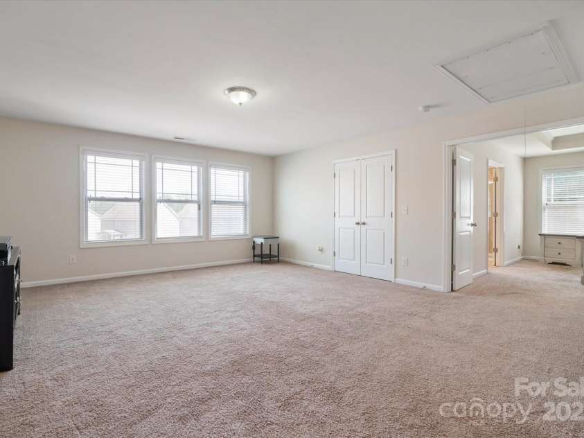 12704 Franklin Square Road, Charlotte, NC 28213.  MLS# CAR4274757, YatesRealty ID 25351. Massive Upper Loft Area!