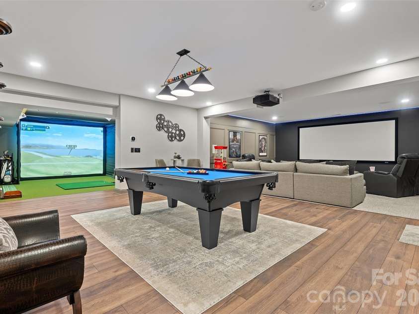 82212 Standing Oak Drive, Charlotte, NC 28278.  MLS# CAR4367652, YatesRealty ID 25352. 