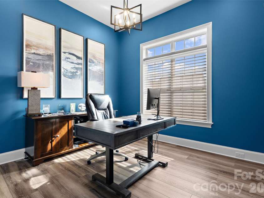 82212 Standing Oak Drive, Charlotte, NC 28278.  MLS# CAR4367652, YatesRealty ID 25352. Home Office