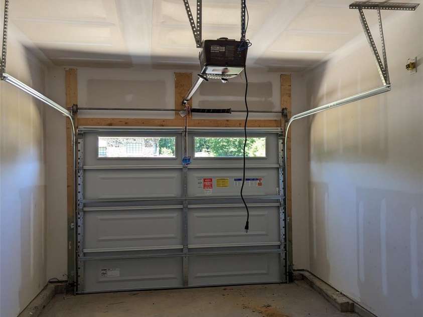 1604 Main Street, Mount Holly, NC 28120.  MLS# CAR4258910, YatesRealty ID 25353. 