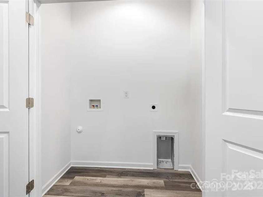 1604 Main Street, Mount Holly, NC 28120.  MLS# CAR4258910, YatesRealty ID 25353. Laundry