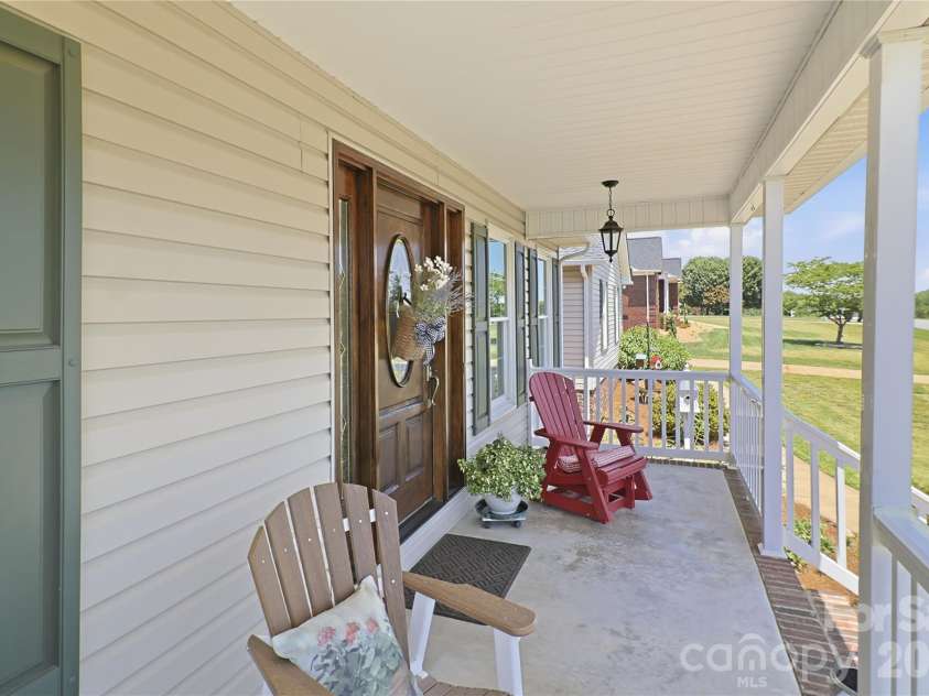 209 Silver Creek Lane, Shelby, NC 28152.  MLS# CAR4384649, YatesRealty ID 25355. 