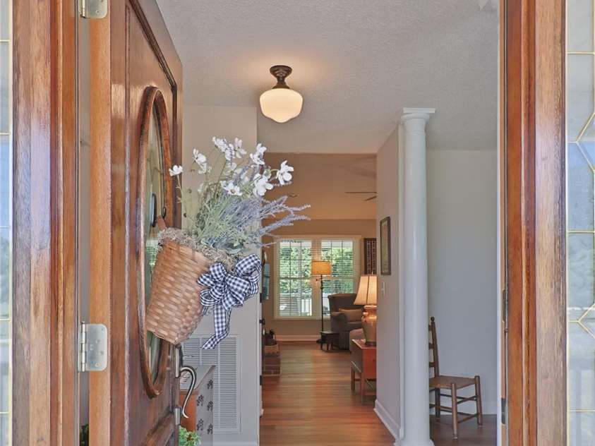 209 Silver Creek Lane, Shelby, NC 28152.  MLS# CAR4384649, YatesRealty ID 25355. 