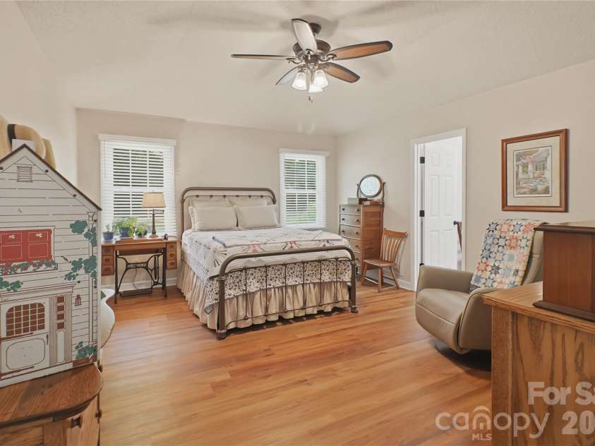 209 Silver Creek Lane, Shelby, NC 28152.  MLS# CAR4384649, YatesRealty ID 25355. 