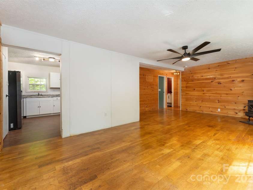 116 Hidden Meadow Drive, Candler, NC 28715.  MLS# CAR4258424, YatesRealty ID 25356. Family Room
