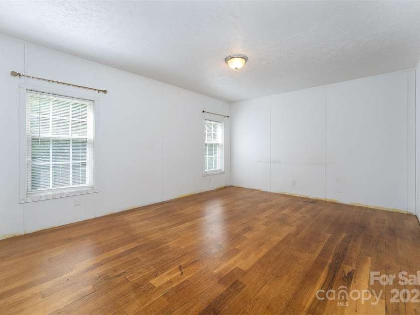 116 Hidden Meadow Drive, Candler, NC 28715.  MLS# CAR4258424, YatesRealty ID 25356. Primary Bedroom