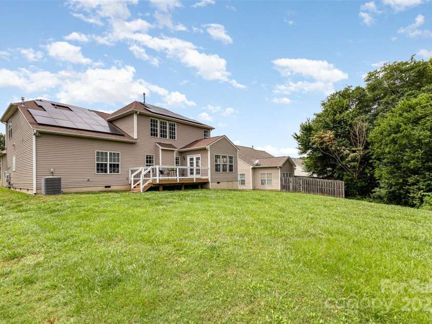 10198 Tintinhull Drive, Indian Land, SC 29707.  MLS# CAR4265539, YatesRealty ID 25357. Super large back yard, just waiting for you!