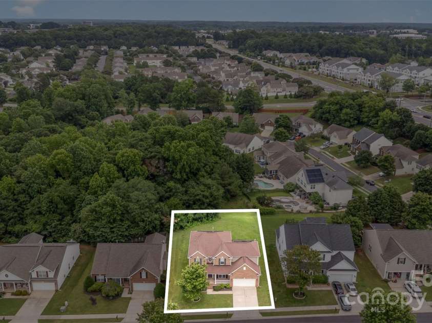 10198 Tintinhull Drive, Indian Land, SC 29707.  MLS# CAR4265539, YatesRealty ID 25357. Wonderful Neighborhood Amenities,  Great Neighbors and a Back Yard Ready for your Ideas!