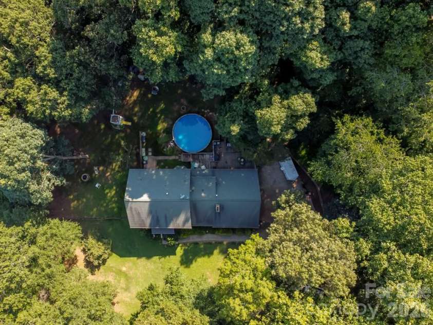 1015 Quail Circle, Salisbury, NC 28147.  MLS# CAR4327821, YatesRealty ID 25358. 