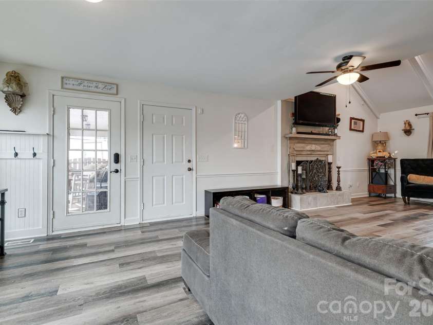 1015 Quail Circle, Salisbury, NC 28147.  MLS# CAR4327821, YatesRealty ID 25358. 