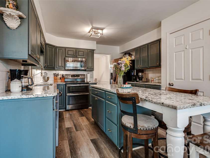 1015 Quail Circle, Salisbury, NC 28147.  MLS# CAR4327821, YatesRealty ID 25358. 