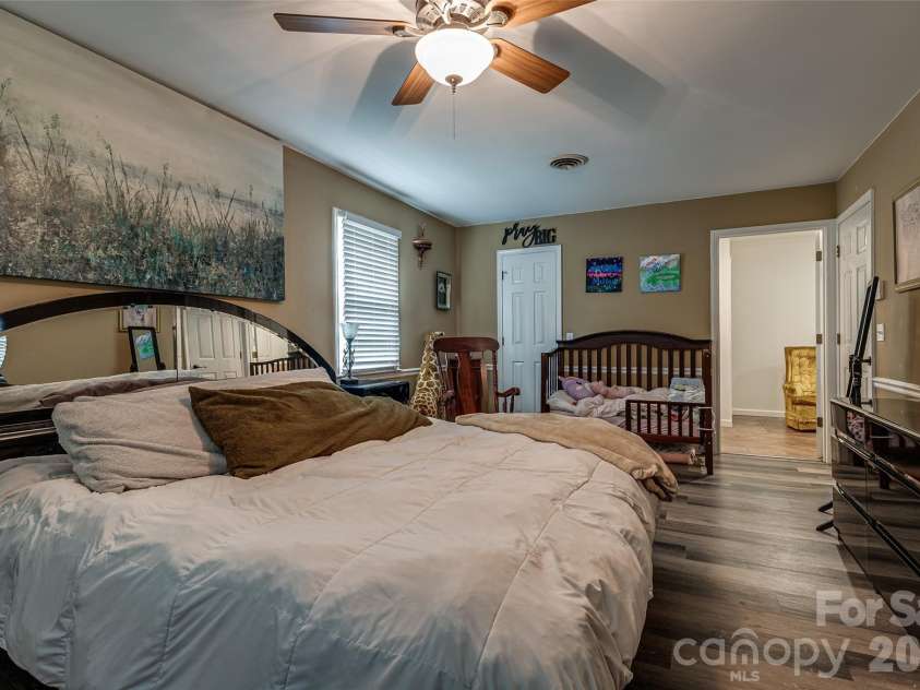 1015 Quail Circle, Salisbury, NC 28147.  MLS# CAR4327821, YatesRealty ID 25358. 