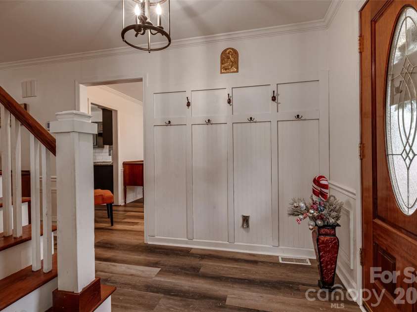 1015 Quail Circle, Salisbury, NC 28147.  MLS# CAR4327821, YatesRealty ID 25358. 
