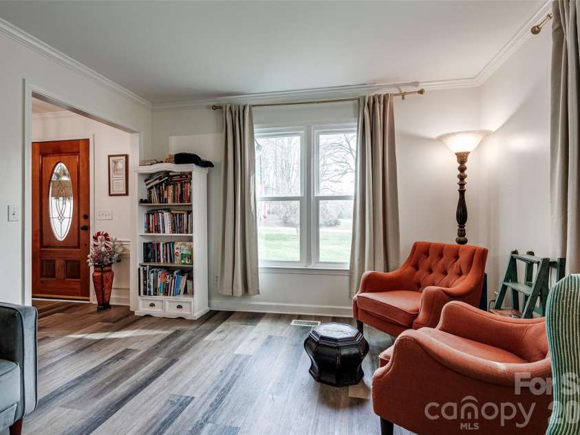 1015 Quail Circle, Salisbury, NC 28147.  MLS# CAR4327821, YatesRealty ID 25358. Sitting Room